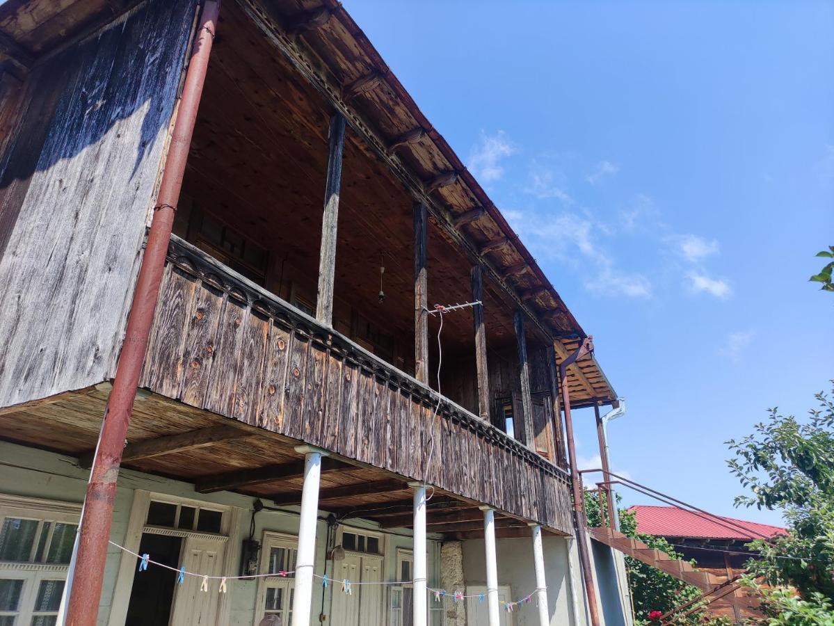 אמברולאורי Racha Chogovadze'S Guest House מראה חיצוני תמונה