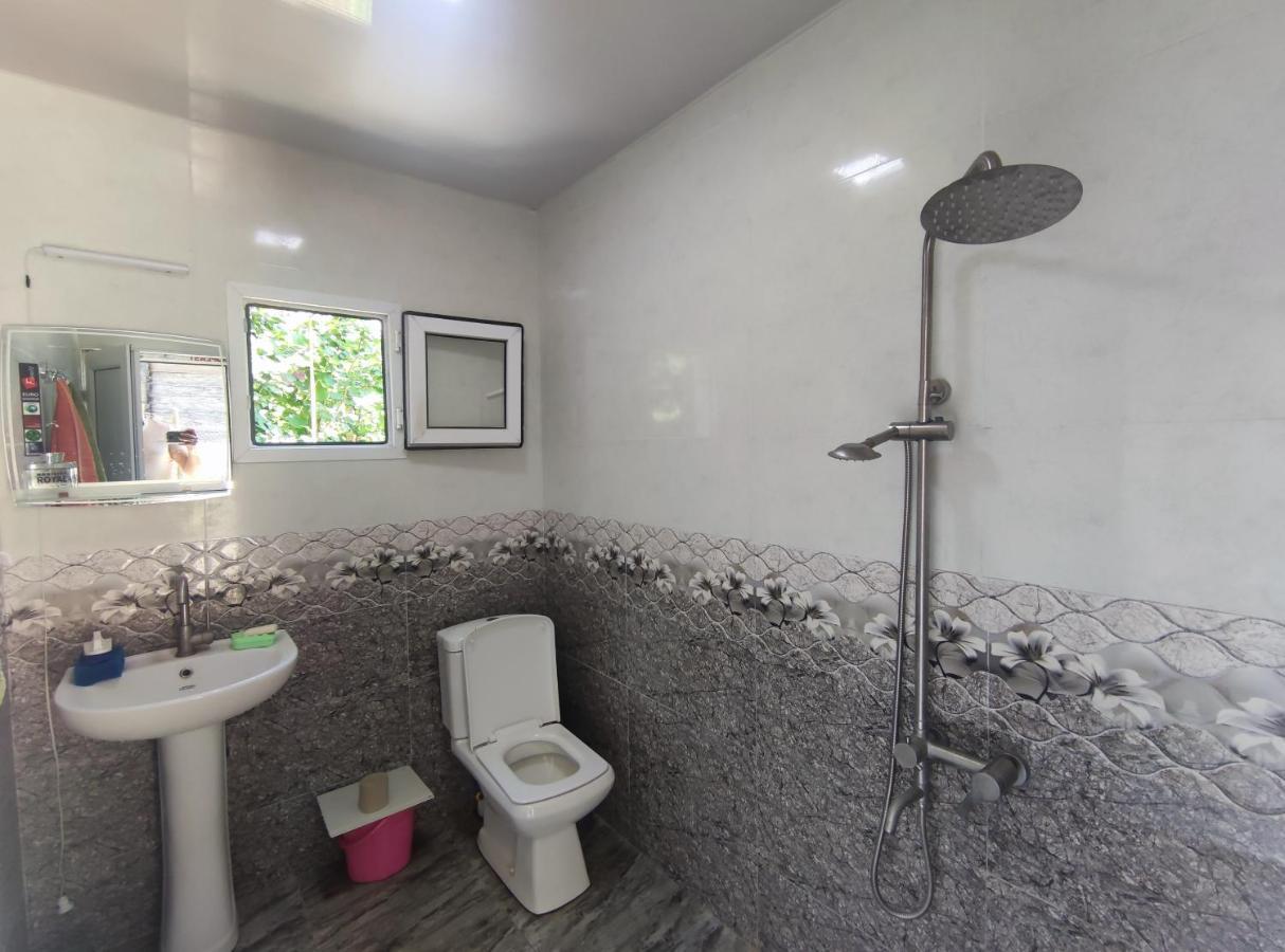 אמברולאורי Racha Chogovadze'S Guest House מראה חיצוני תמונה